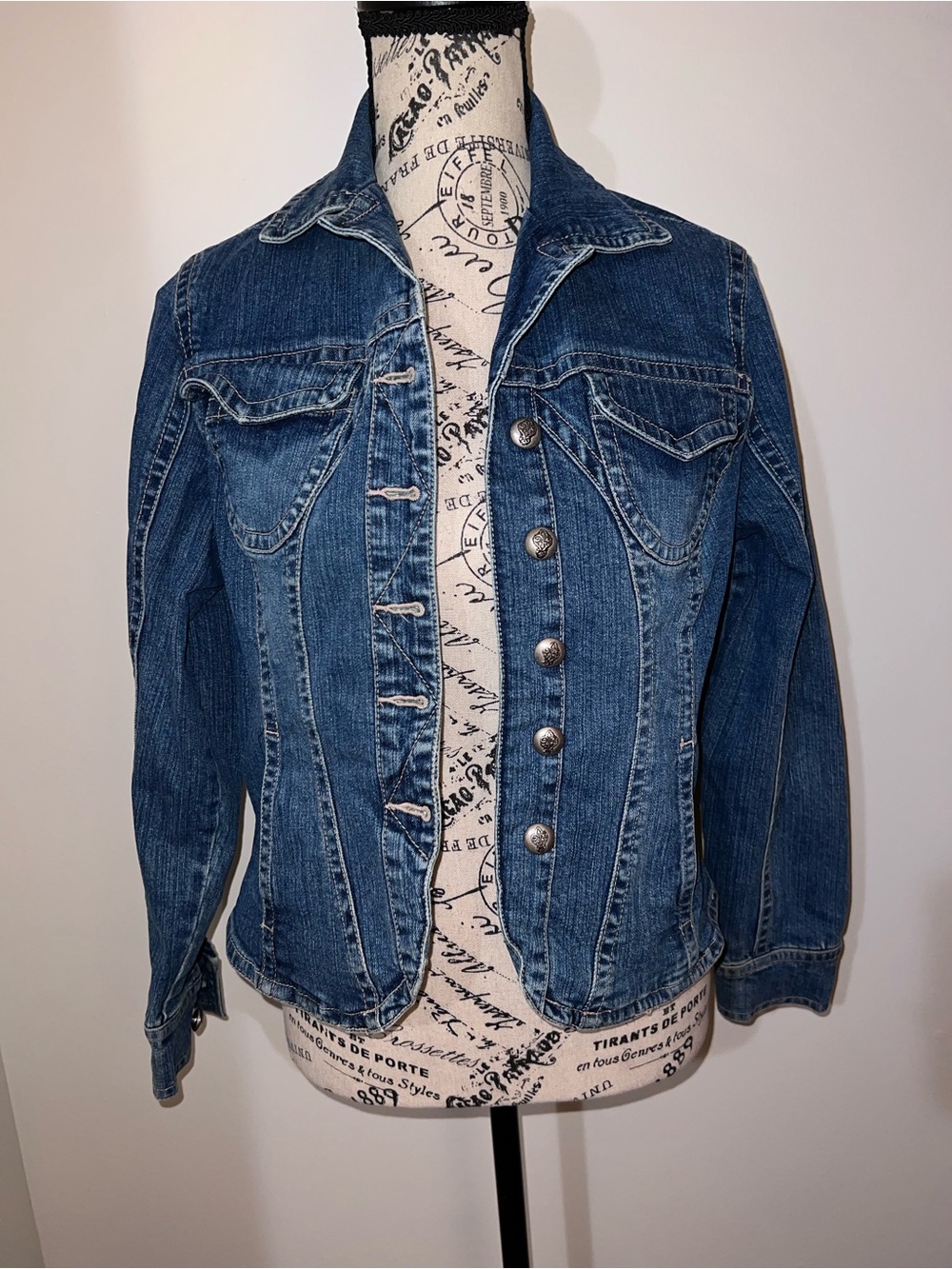 A.M.I. Western Denim Jacket - Dark Wash Embroidered Buttons - Small